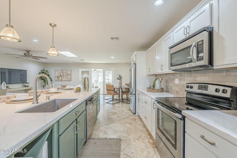 23-web-or-mls-Shiprock-23