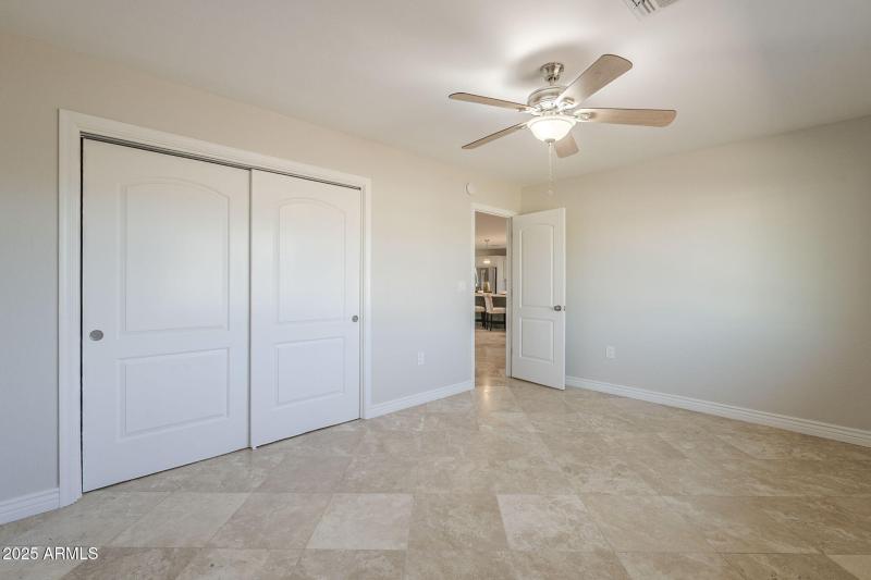 37-web-or-mls-Shiprock-37