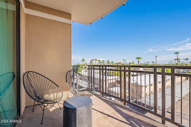 42-web-or-mls-Main-42