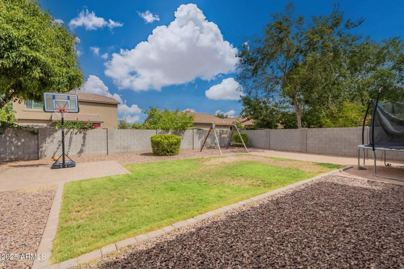 52-web-or-mls-Trellis-52