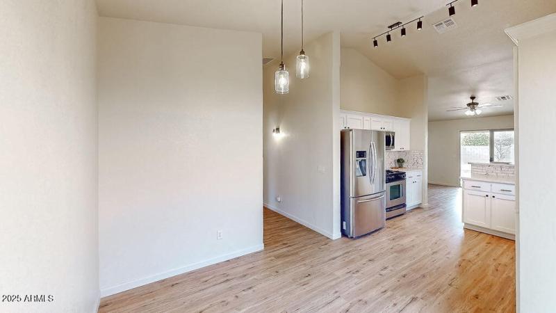 3845ViadelaReina-226