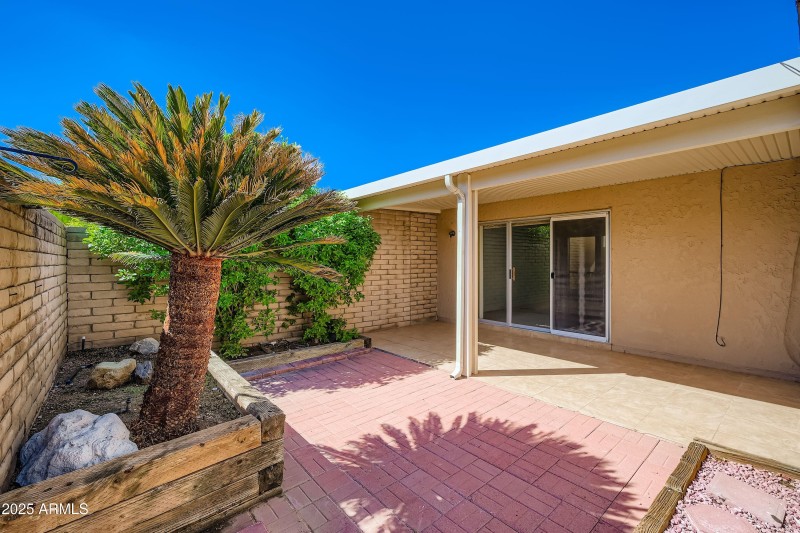 7927 E. Bonnie Rose Ave - MLS Sized - 02