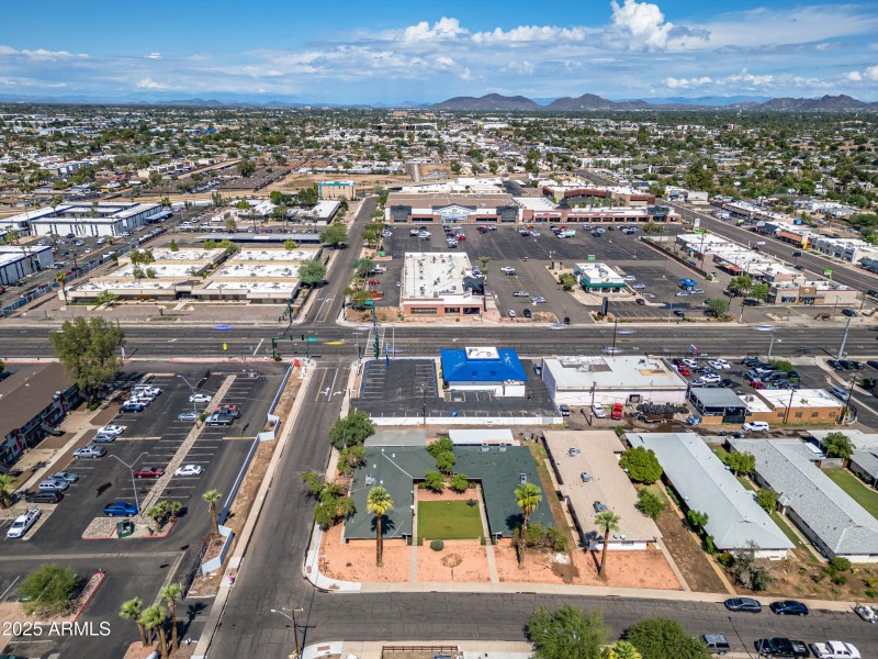 multifamily-renovation-phx-1940-amelia-a