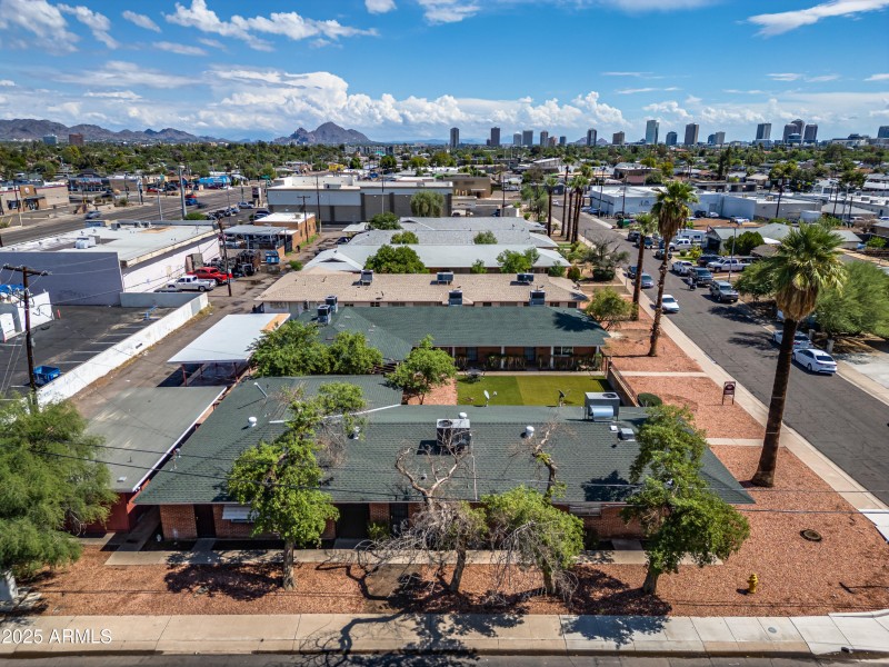 multifamily-renovation-phx-1940-amelia-a