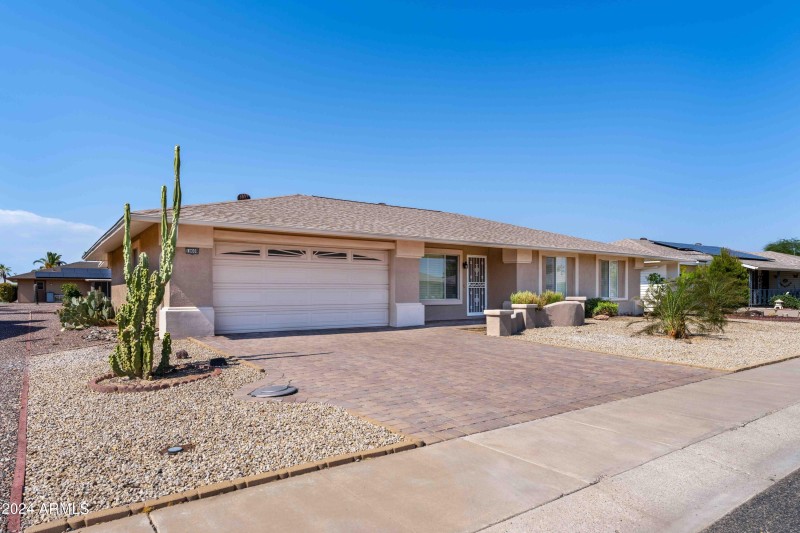 Modern Curb Appeal in Sun City
