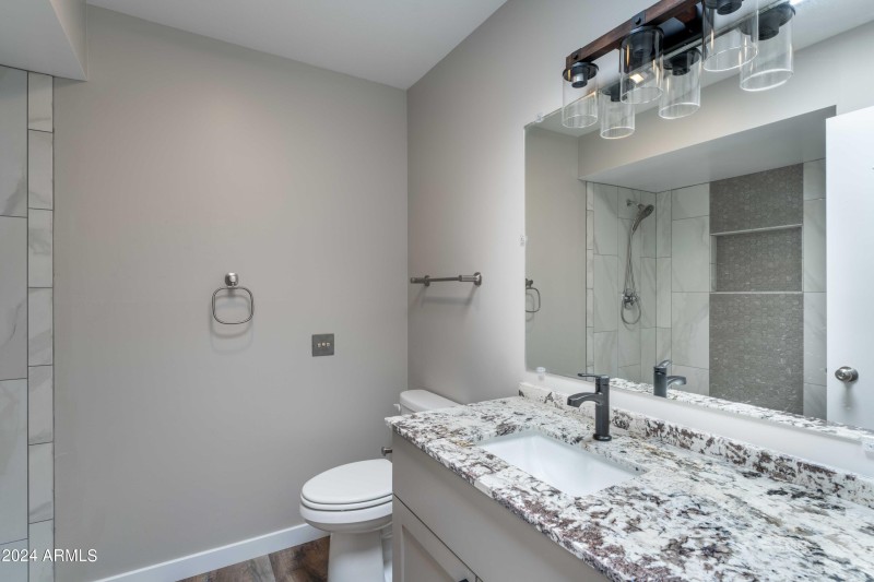 18 - Guest Bath