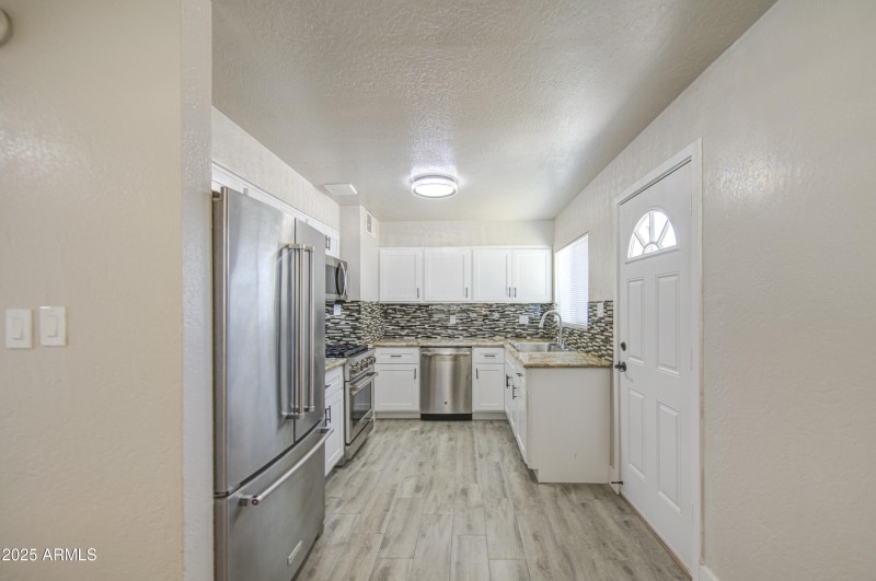 Kitchen 1