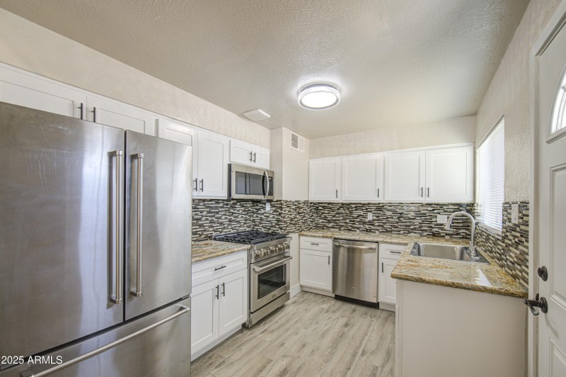 Kitchen 2