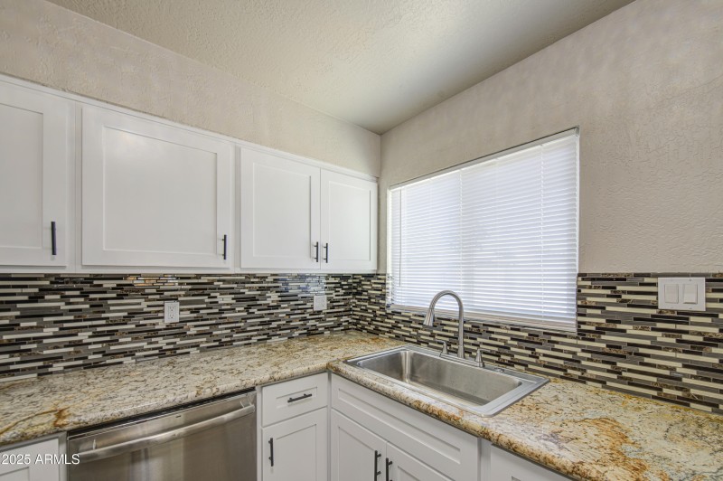Kitchen 4