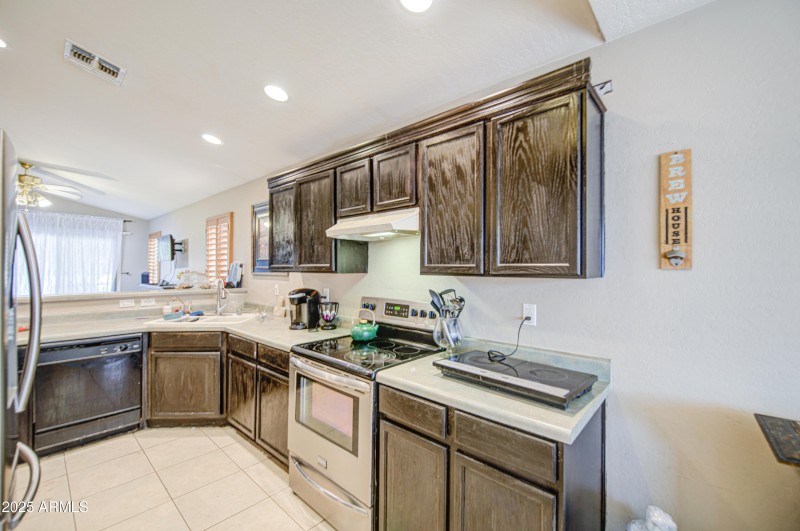Kitchen 9