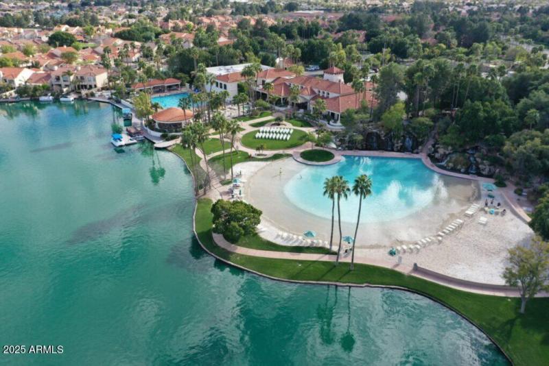 Val Vista Lakes Beach Pool