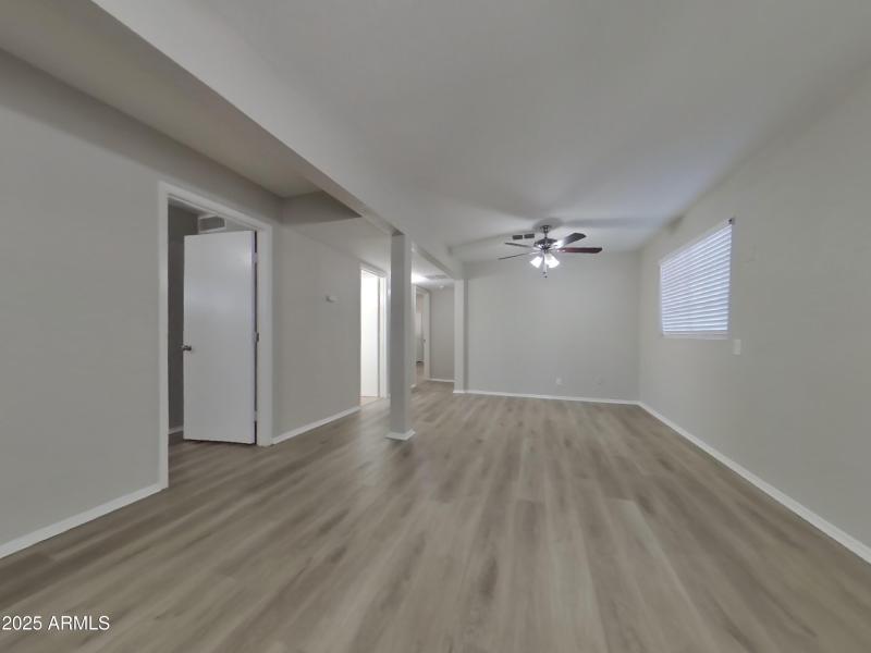 1_pc_Jiqr16ZC41_0R2fiuVdCH_layout_0