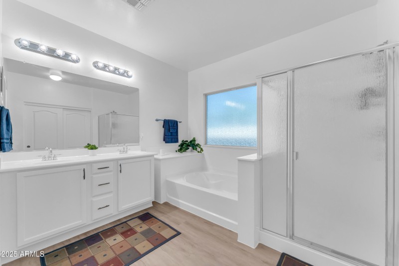 Primary En Suite