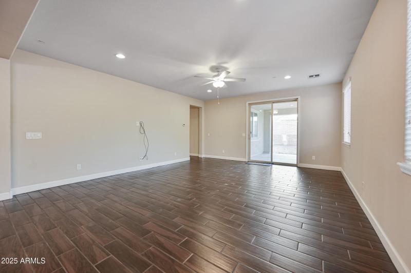 ocupix-32156N132D-13