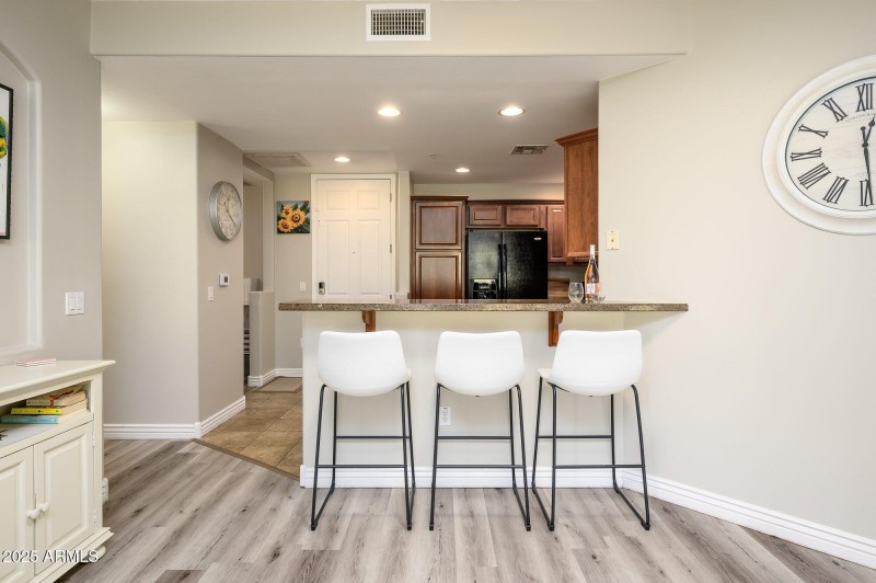 DV Counter Seats