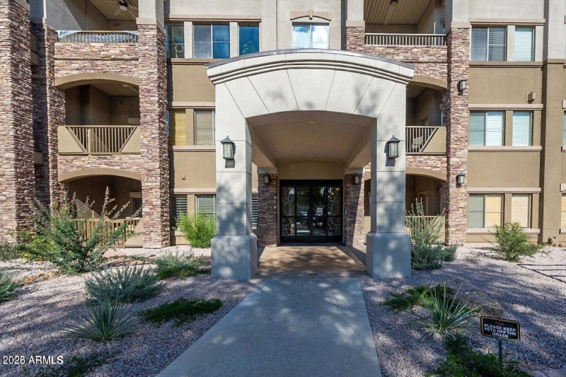 DV Entrance