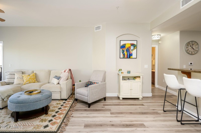 DV Living2