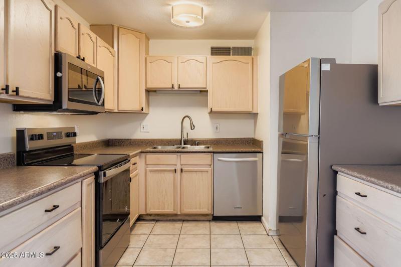 8020 E Monte Vista Rd - Web Quality - 01