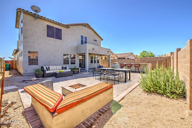 Rear-6 - Outdoor - Modern - 1