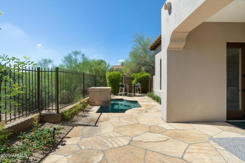 8905 E Mountain Spring Rd (47 of 52)