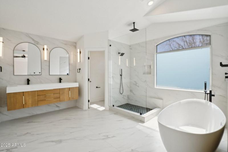 63-web-or-mls-W Aurora Dr-S0210-055