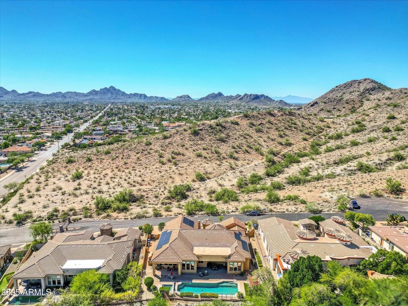 098-2732 E Friess Drive-98