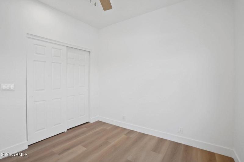 35-web-or-mls-W Aurora Dr-S0210-031