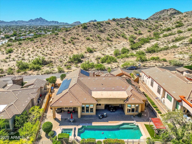 097-2732 E Friess Drive-97