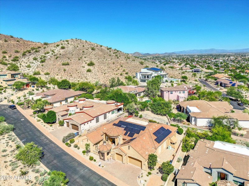 093-2732 E Friess Drive-93