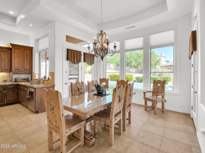 052-2732 E Friess Drive-52