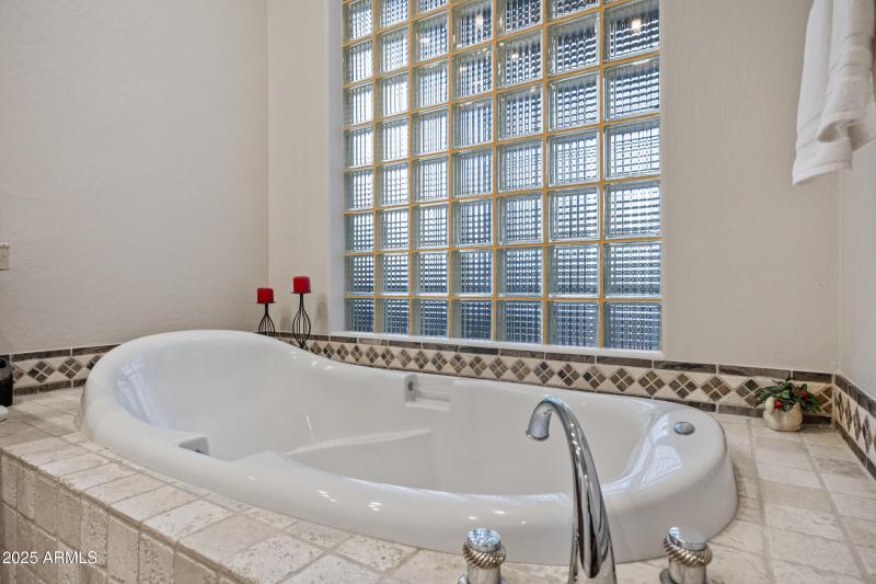 10775 E Caribbean Ln-28