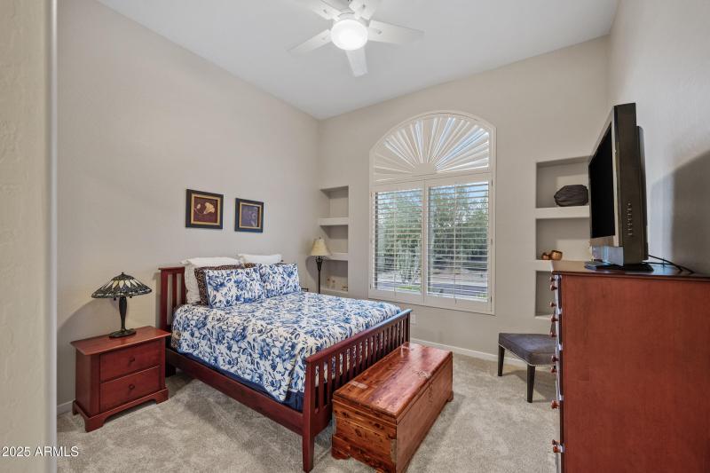 10775 E Caribbean Ln-31