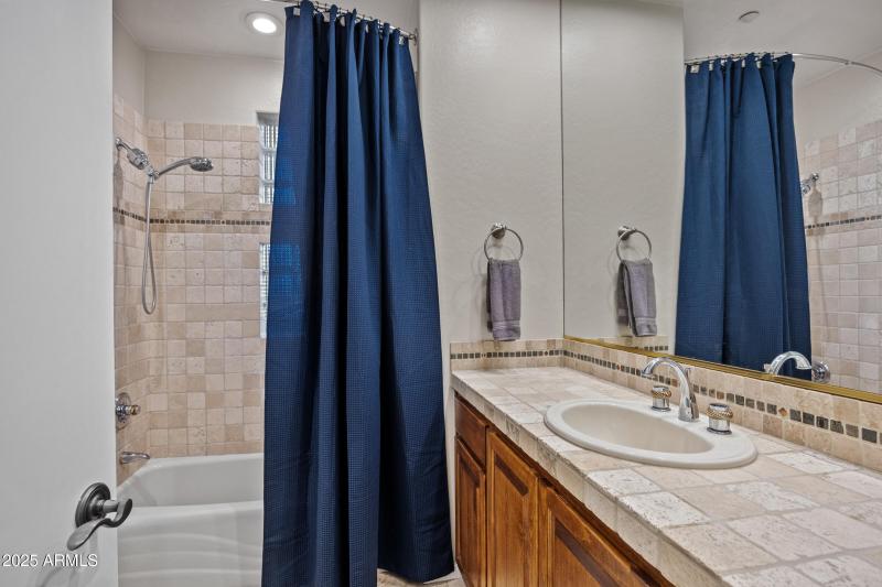 10775 E Caribbean Ln-32