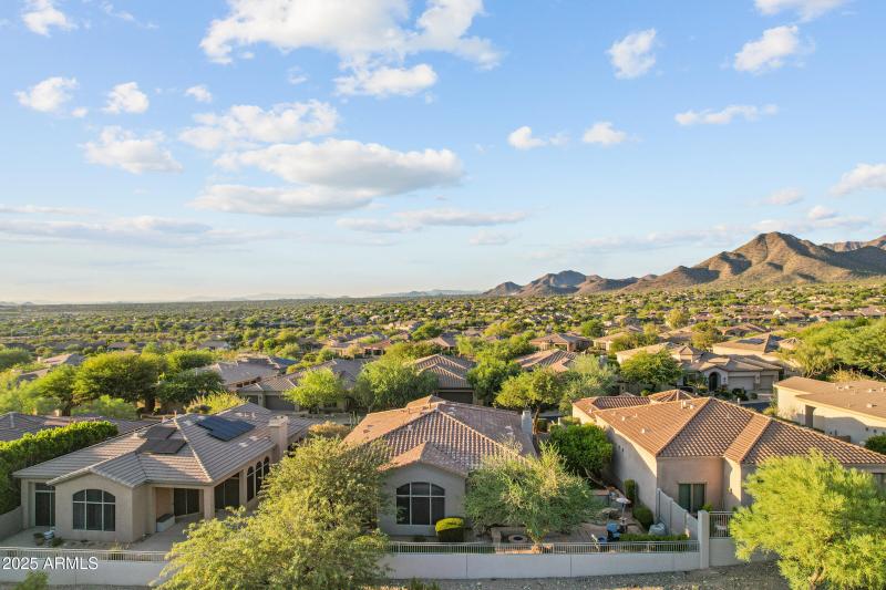 10775 E Caribbean Ln-56