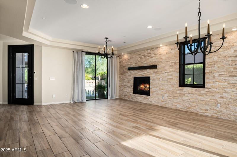 011_Living Room