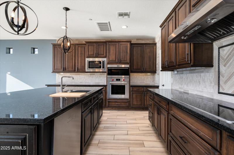 015_Kitchen