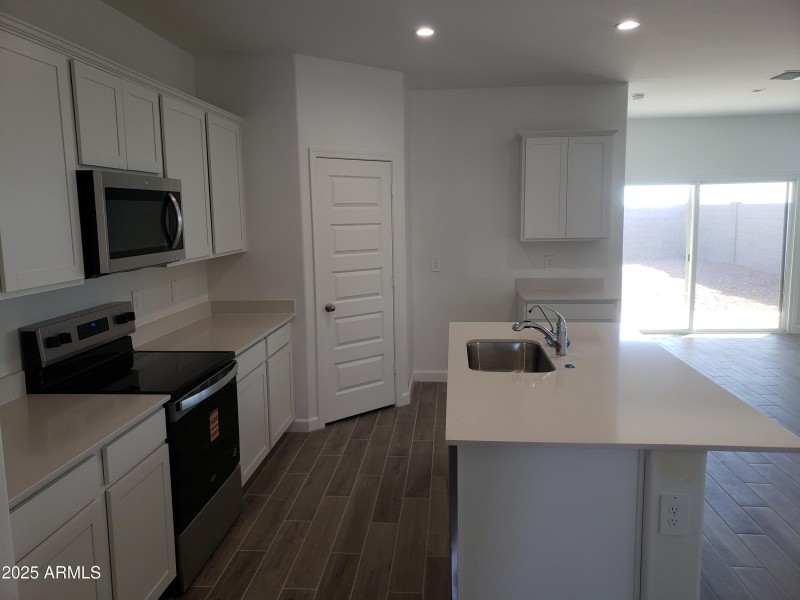 EDO Lot 83 Kitchen
