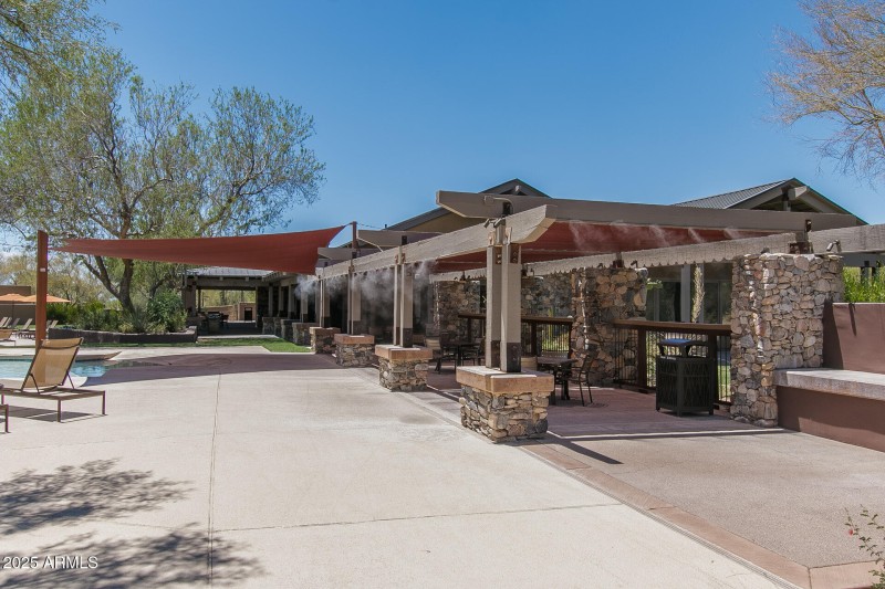 B3) COMMUNITY POOL