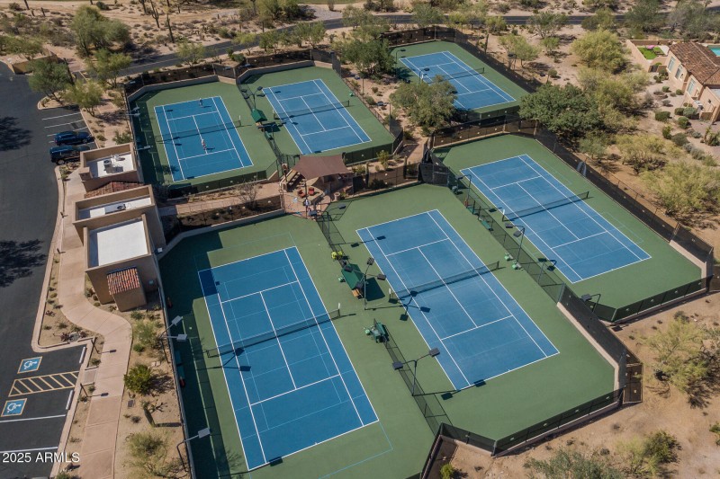 J) COUNTRY CLUB