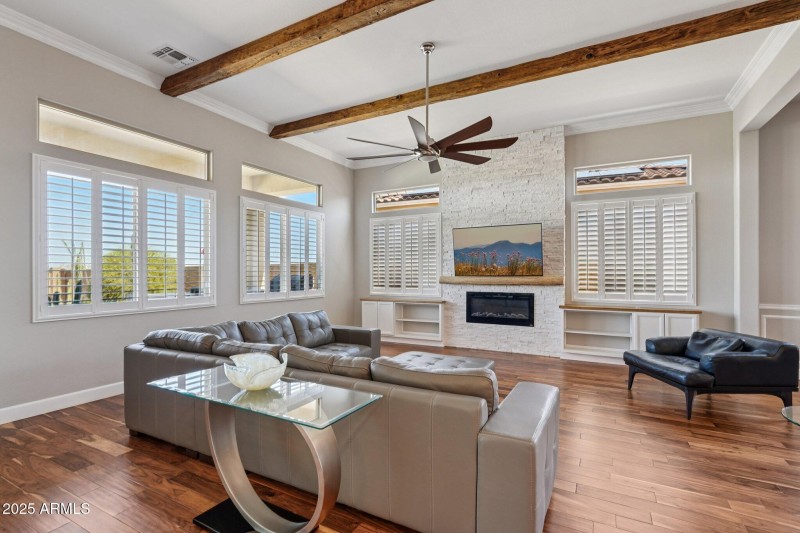 13-web-or-mls-W Georgia Ave-S0210-013