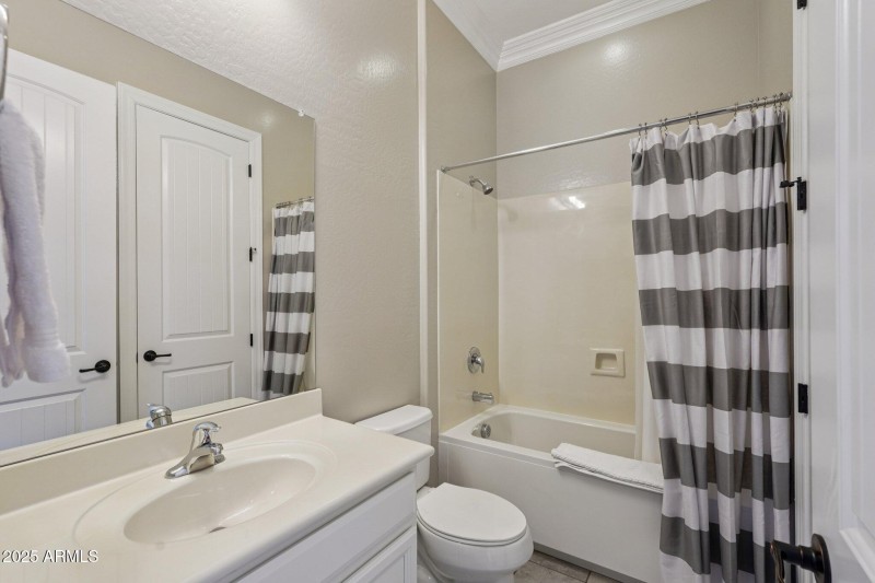 26-web-or-mls-W Georgia Ave-S0210-026