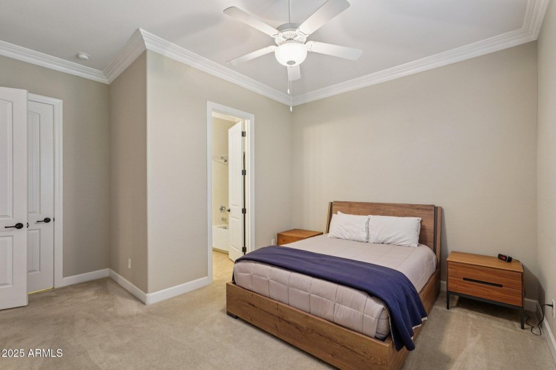 44-web-or-mls-W Georgia Ave-S0210-044