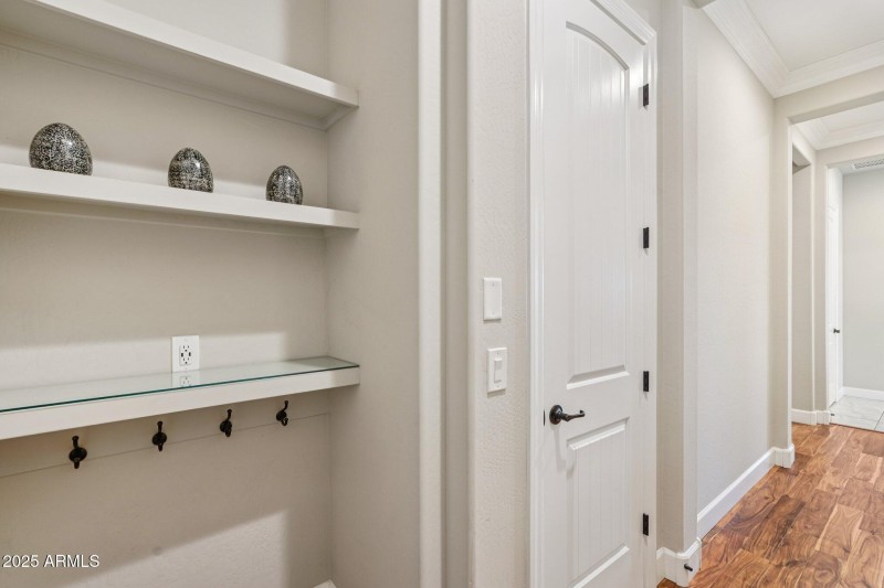 46-web-or-mls-W Georgia Ave-S0210-046