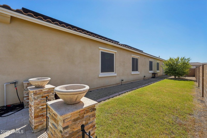 52-web-or-mls-W Georgia Ave-S0210-052