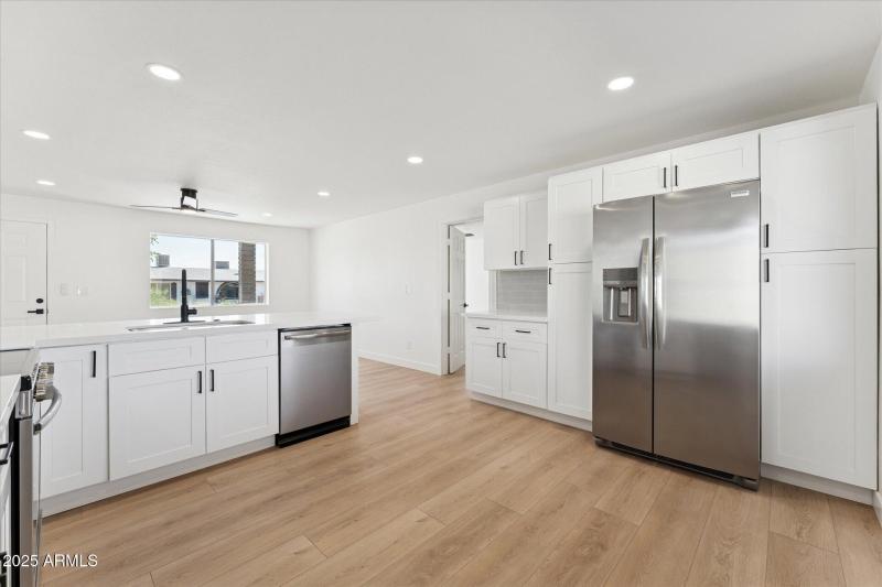 12-010-kitchen