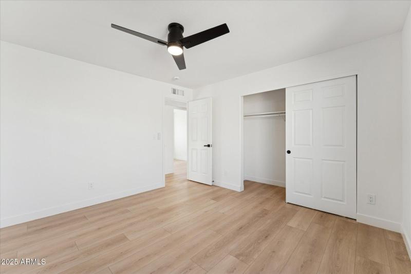 17-015-bedroom-2