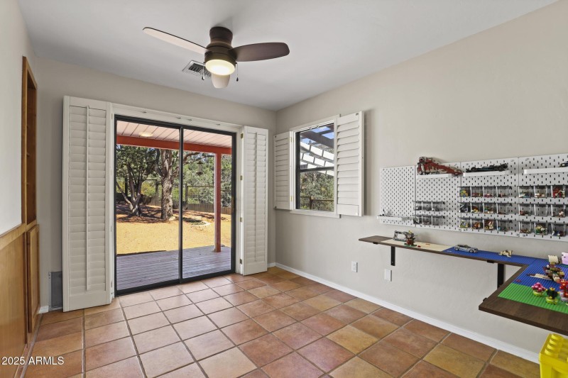 511 N Hemlock Circle Home Office