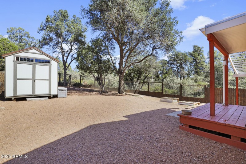 511 N Hemlock Circle Rear Yard Fence