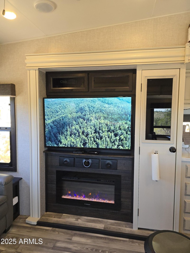 Resized_20240518_133422