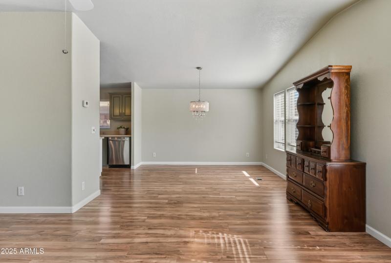 Living Room/Dining